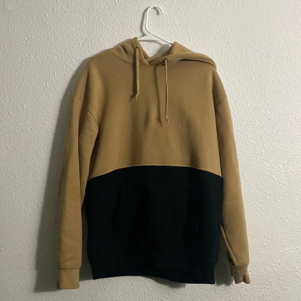 Zine black and tan split colored loose hoodie